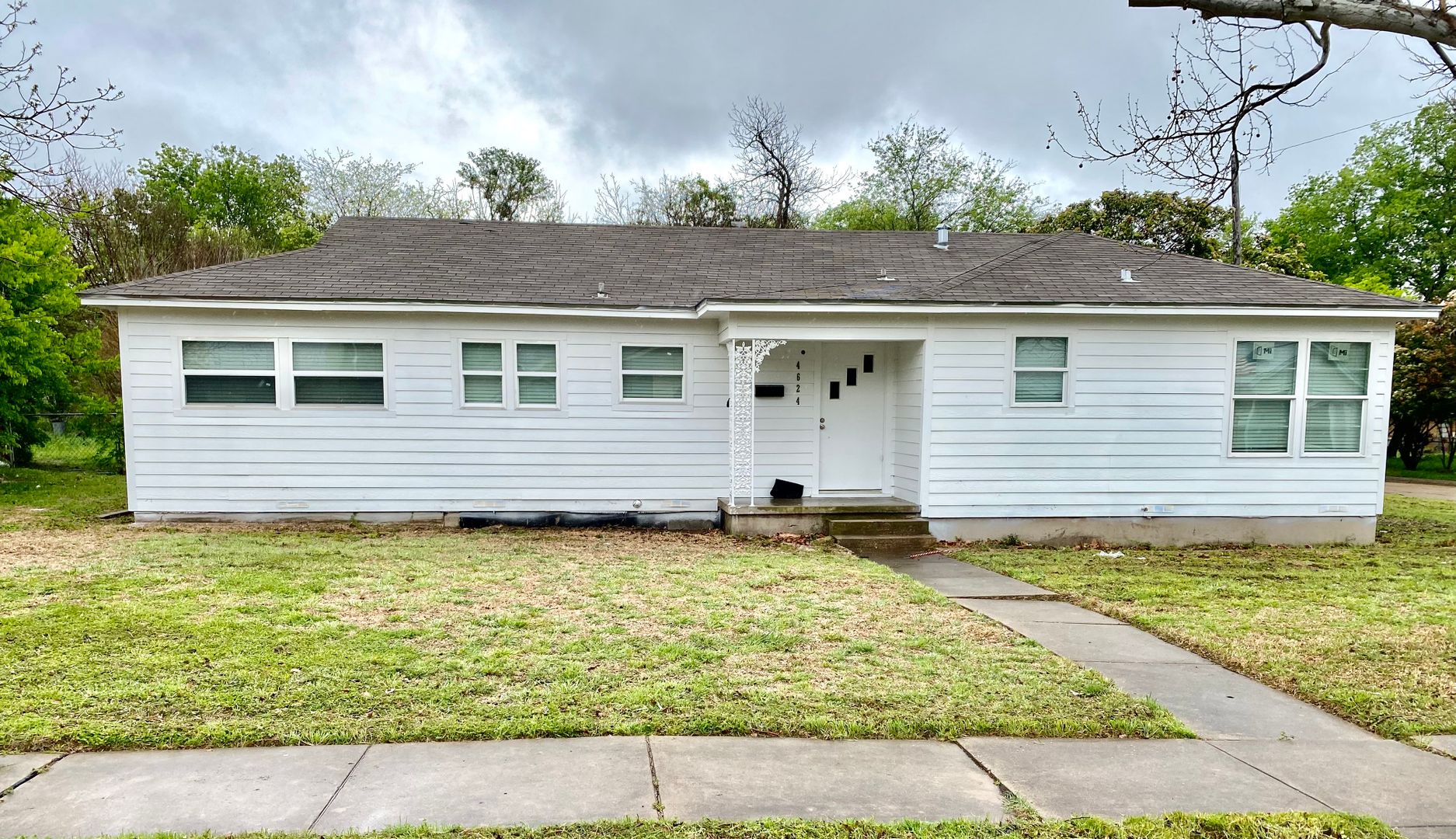 Waco House: 4624 Erath