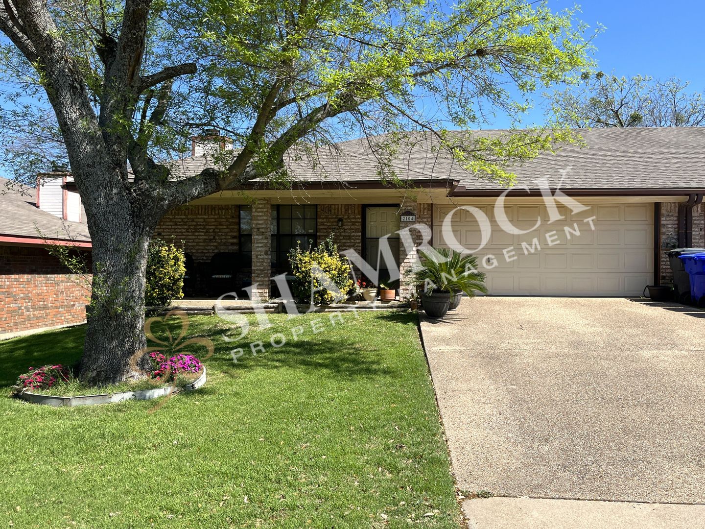 Waco House: 2104 Kirby Lee