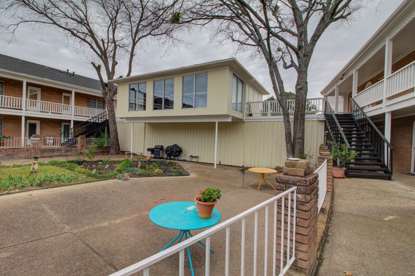 Waco House: 1625 Wooded Acres Dr #112