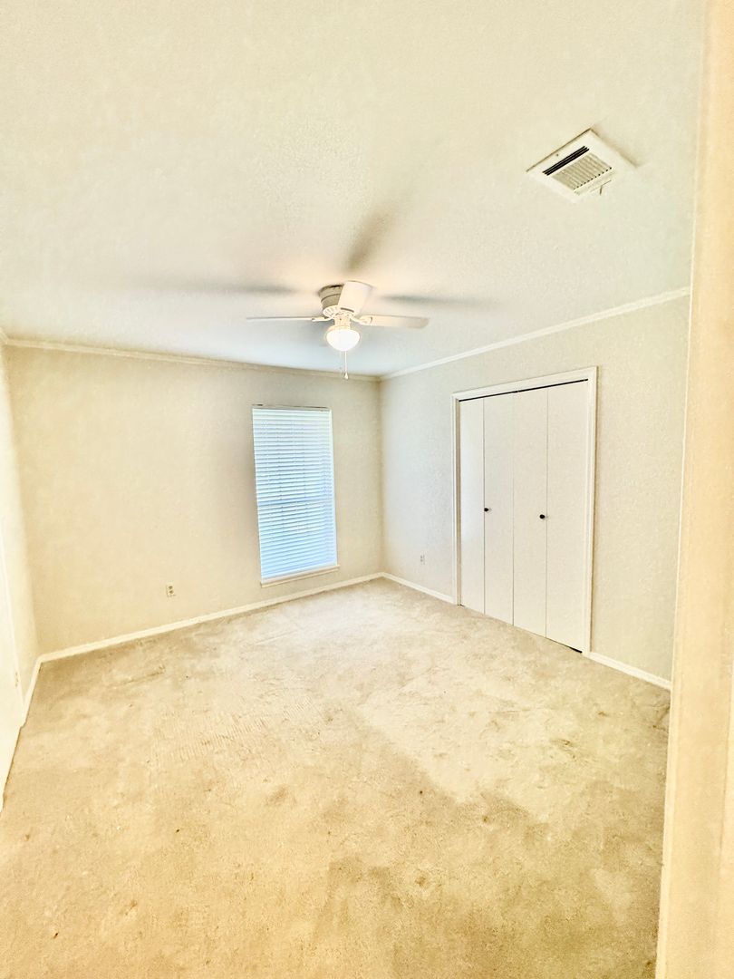 Gallery Image 16