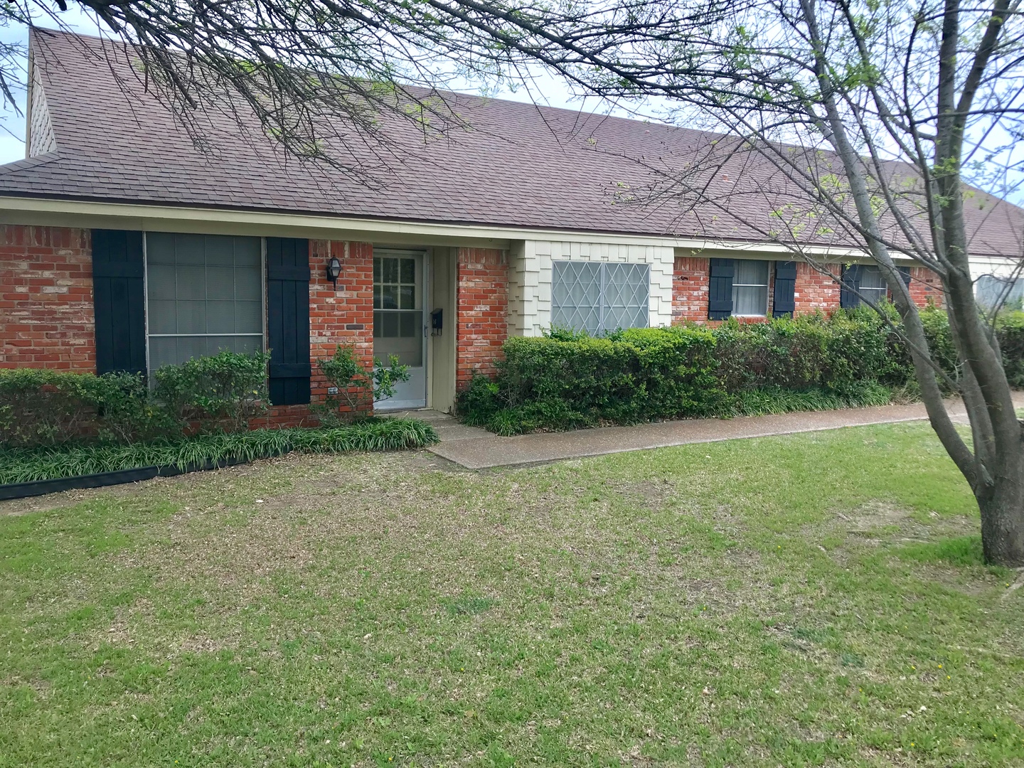 Waco House: 6621 Dunn