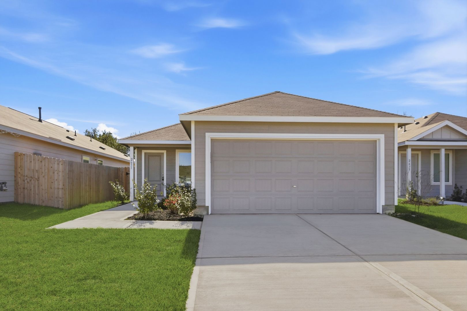 Houston House: 2631 Lantana Spring Rd