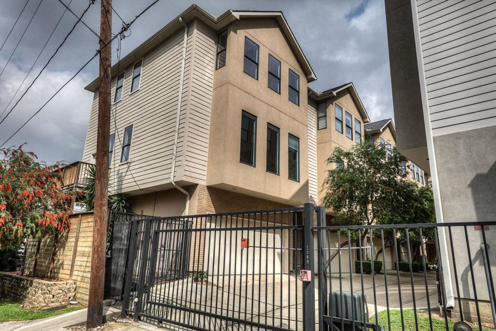 Houston House: 2310 Union St Unit A