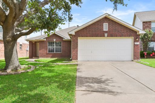 Charming 4-Bedroom Home in Katy, TX – Recently Renovated! – photo 1