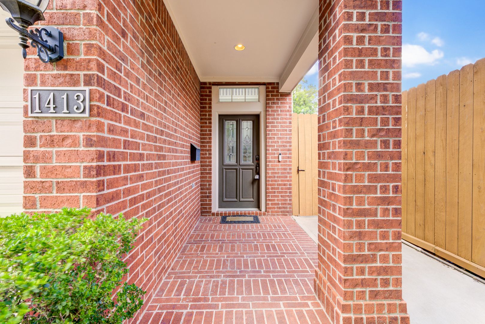 Gallery Image 1