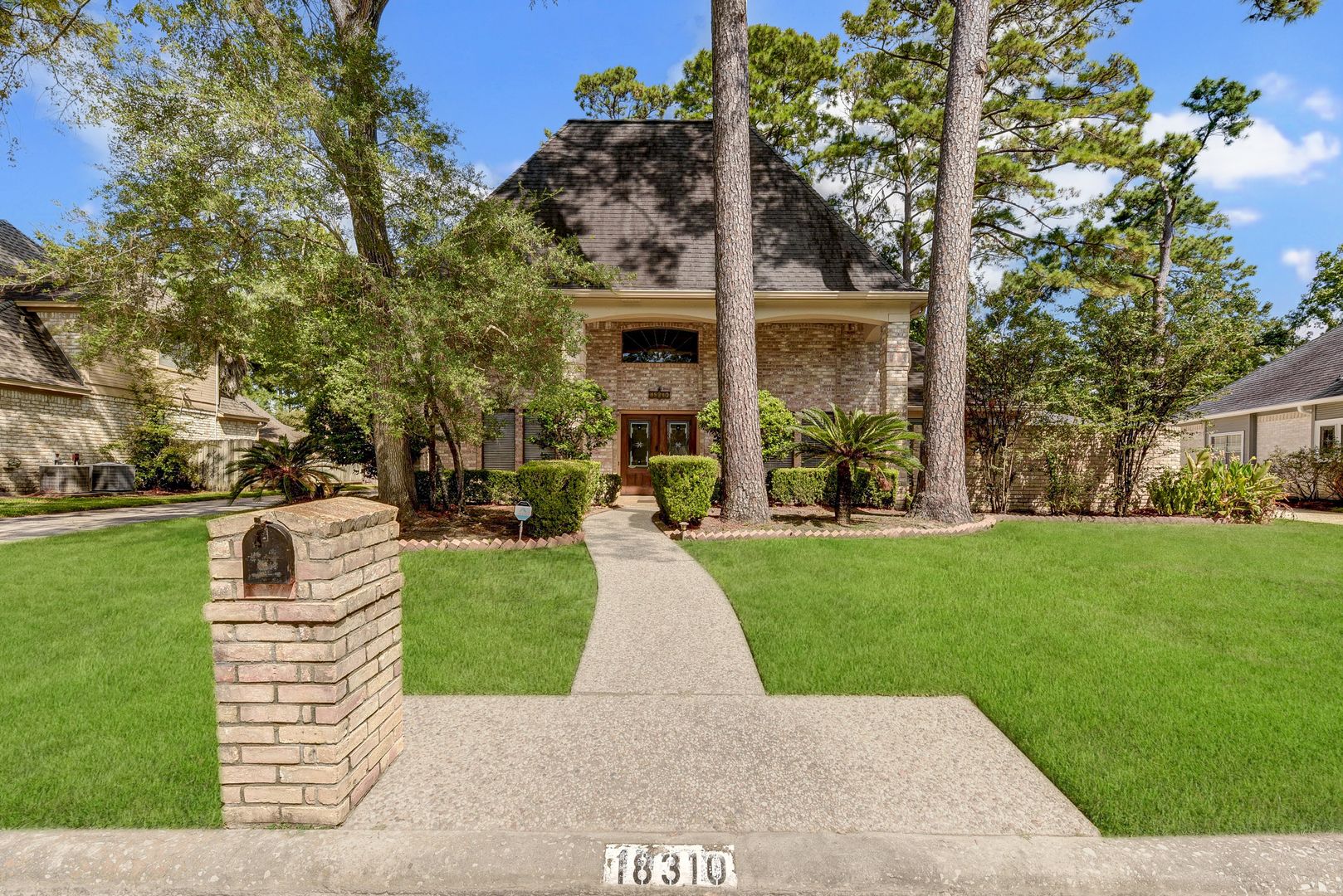 Spring House: 18310 Lake Oaks Drive