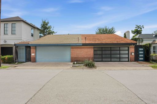 3 Bedroom Rental – 2501 Driscoll St., Houston, TX 77019