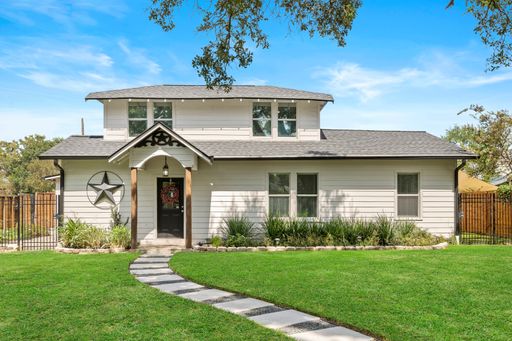 Bold Texas Style with Sleek Modern Finishes – photo 1