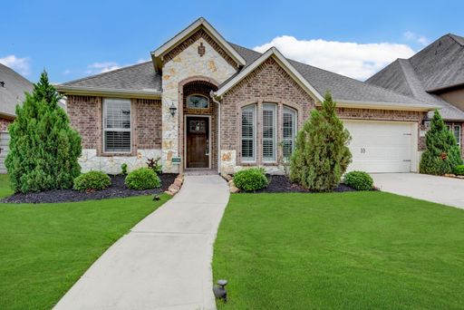 Dream home in the heart of a vibrant community!
