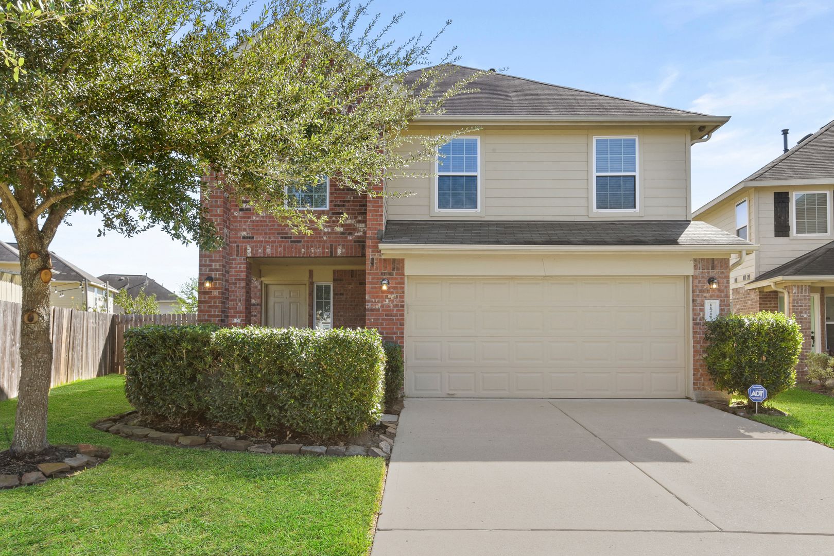 Houston House: 11711 Red Hummingbird Dr.