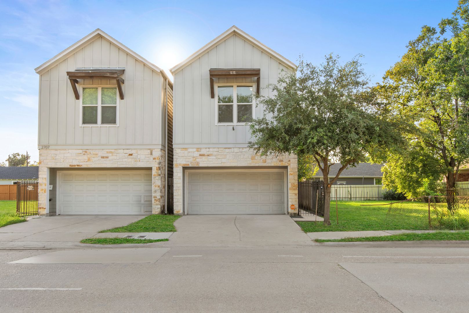 Houston House: 2709 Hardy St