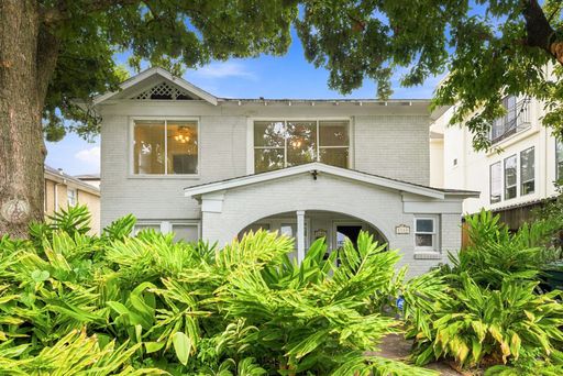 Charming First-Floor Duplex – Prime Houston Location! – photo 1