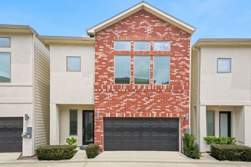 Updated 3-Bedroom Home in a Prime Houston Location! – photo 1