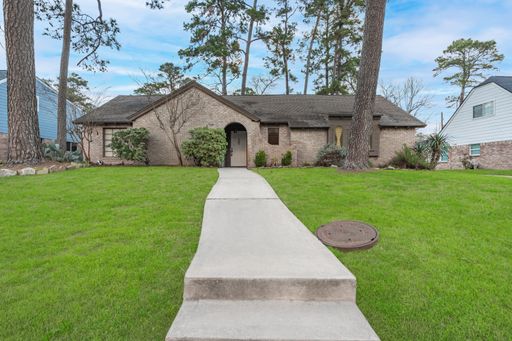 Charming 3-Bedroom 2-Bath Home with Spacious Yard and Modern Upgrades – photo 1