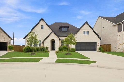 Beautiful Move-In Ready Home in a Convenient Cypress Location! – photo 1