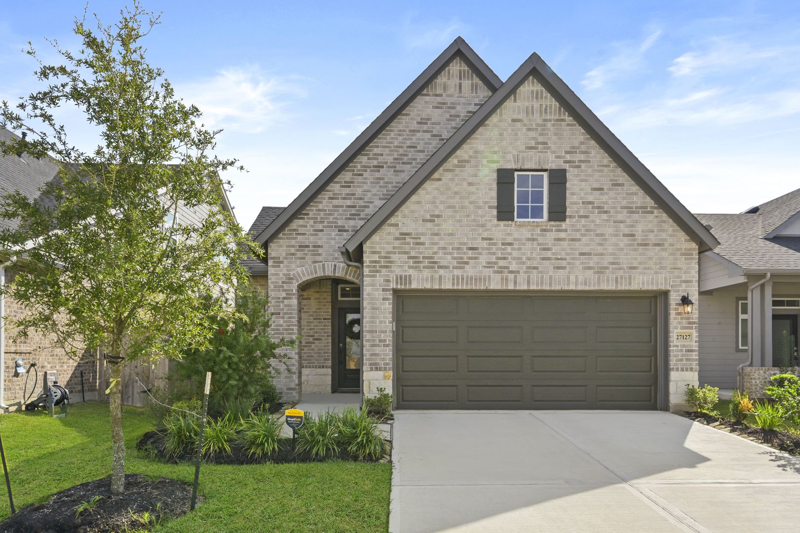 Come see this recently constructed David Weekley home in Grand Prairie!