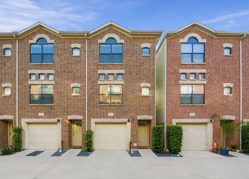 2 Bedroom Condo – 648 Westcross St. #805, Houston, TX 77018