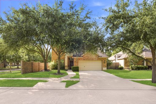 Your Next Home Awaits – Spacious 4BR with Great Location! – photo 1