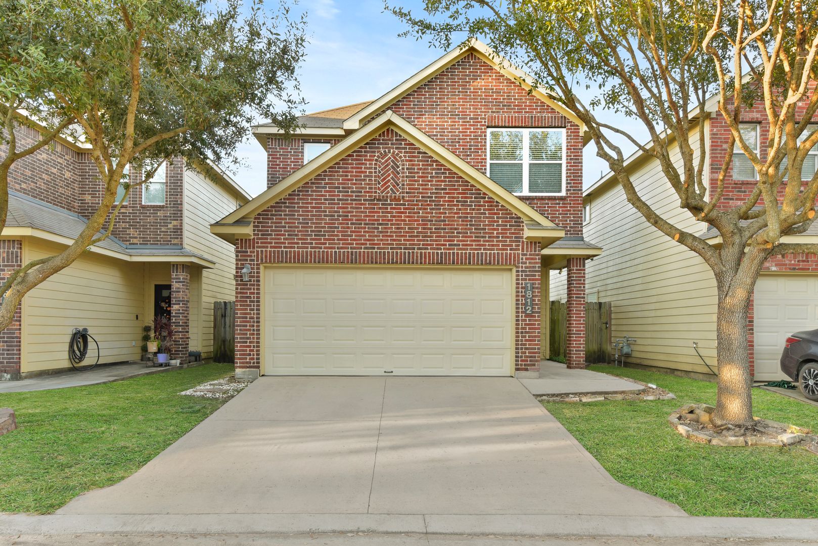 Houston House: 1812 Don Alejandro