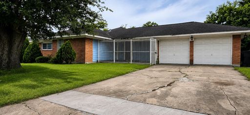 3 Bedroom House – 5655 Meadow Creek Ln., Houston, TX 77017