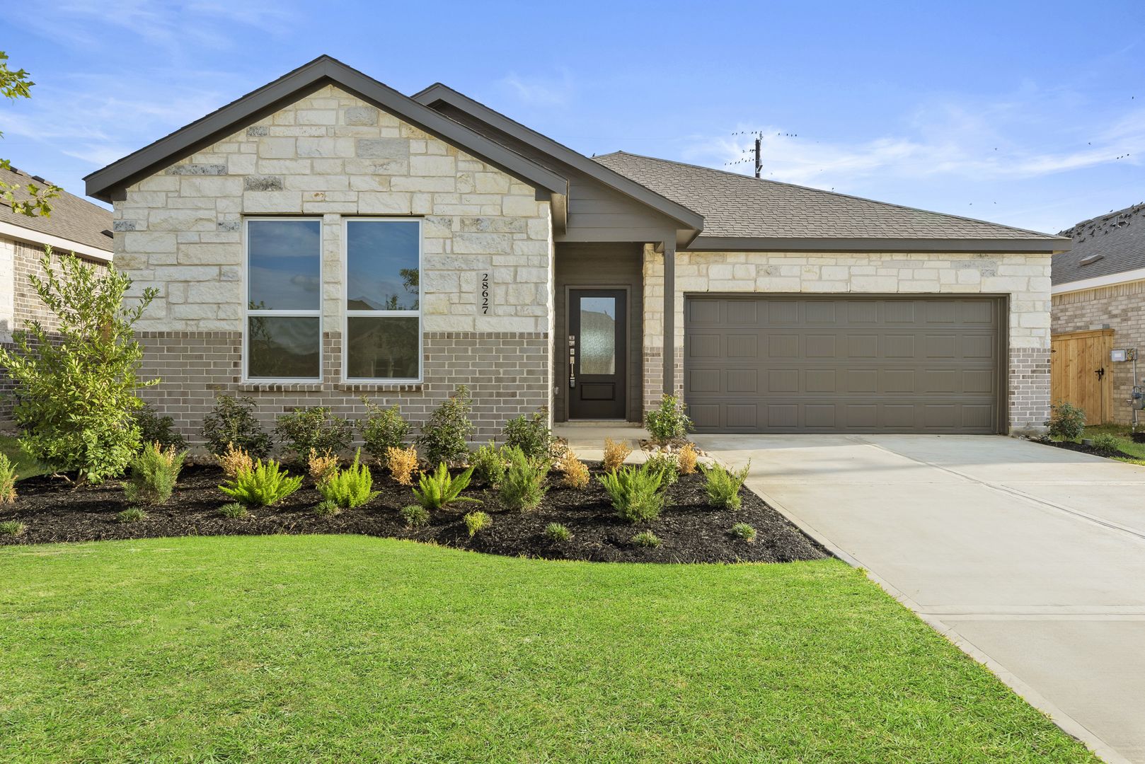 Stunning 4-Bed, 2-Bath Newly Built Home!