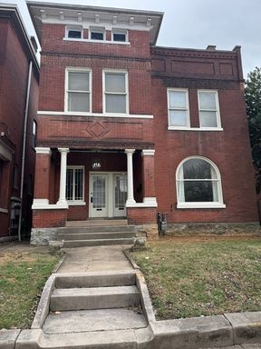 Old Louisville Renovated Studio – photo 1