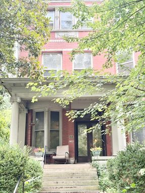 Old Louisville Beautiful Huge One Bedroom – photo 1