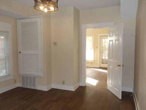 Old Louisville Renovated One Bedroom One Bath – photo 1