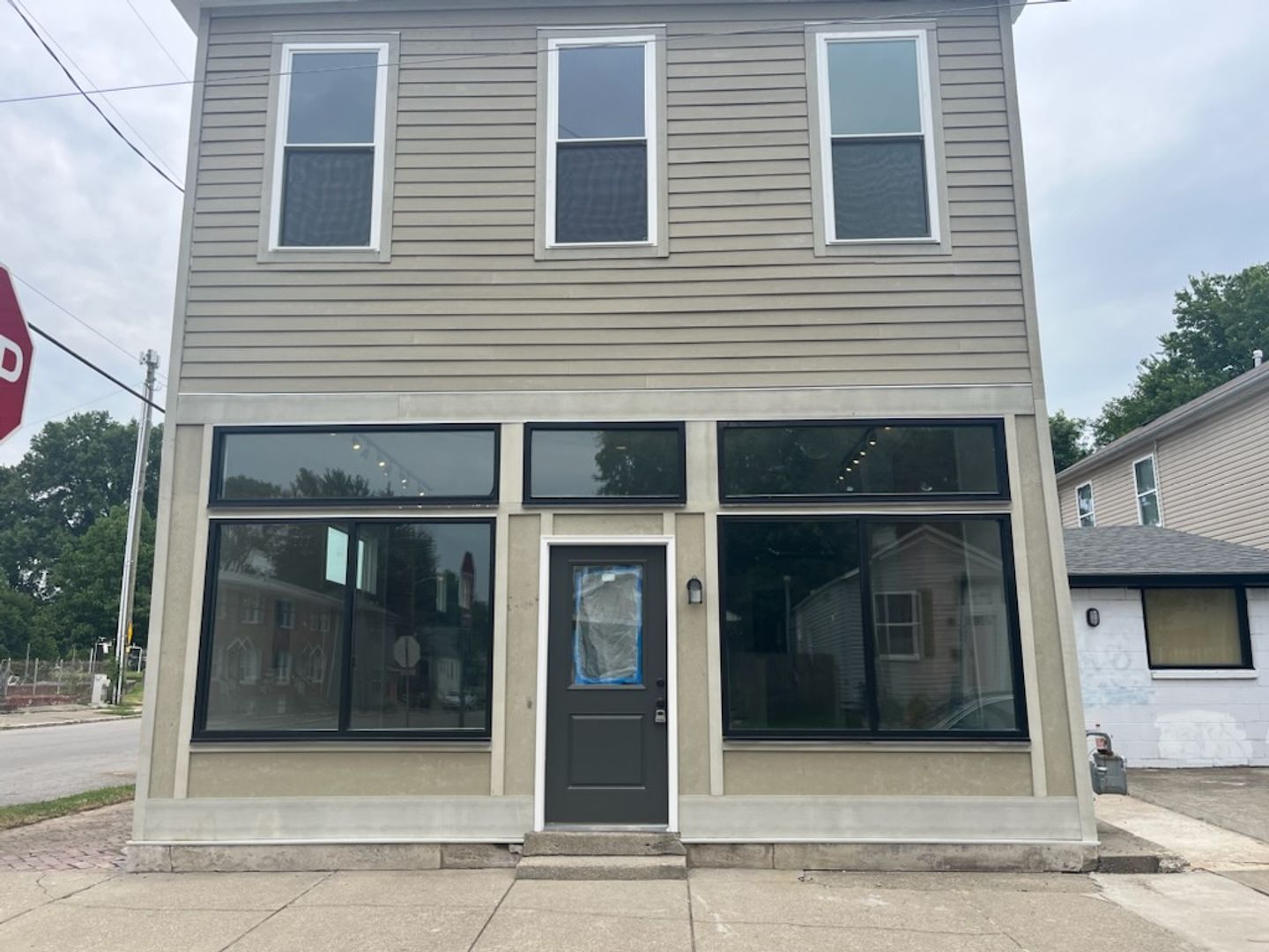 Louisville Apartment: 701 Camp St.