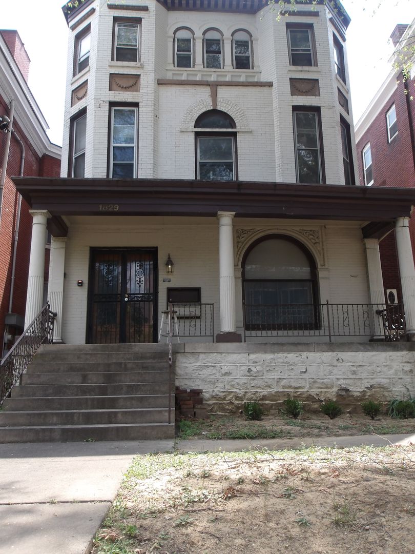 Louisville Apartment: 1829 S. 3rd