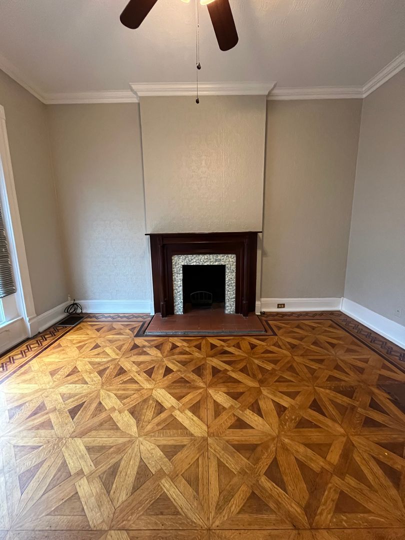 Louisville Apartment: 212 W Lee Street