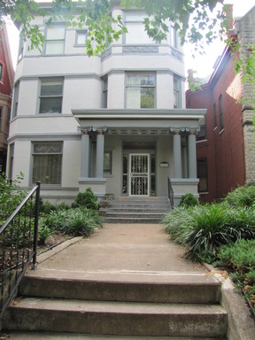 Studio in Elegant Remodeled Building in Old Louisville – photo 1