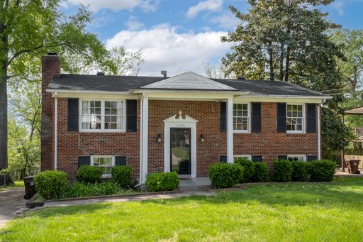 Beautiful Middletown Home 5 Beds 2 Baths – photo 1