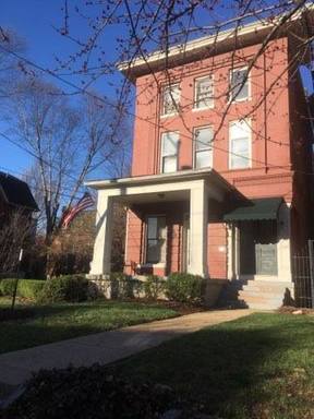 Old Louisville 1 Bedroom Apartment with Private Front Porch – photo 1