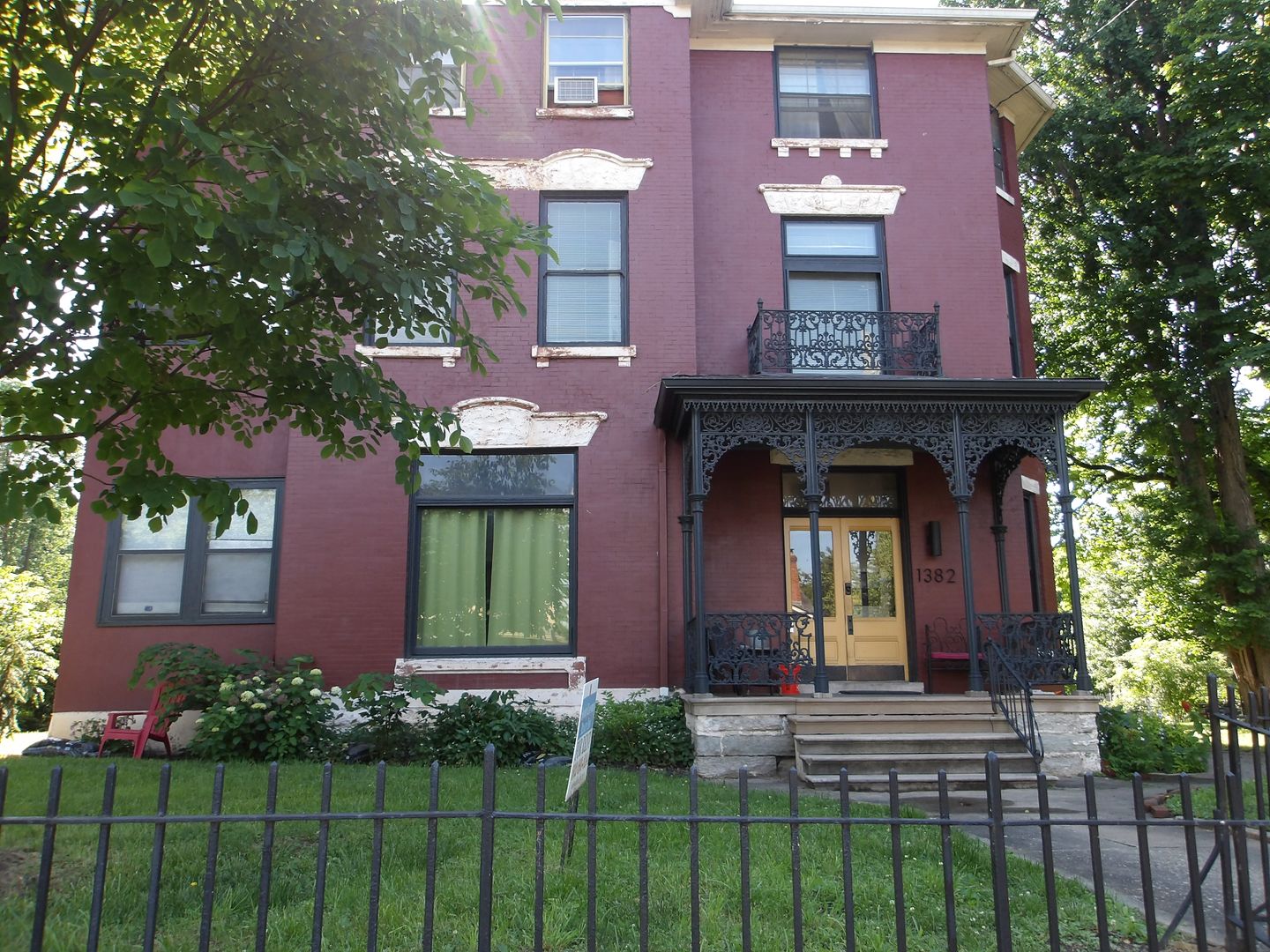 Louisville Apartment: 1382 S. 1st St.