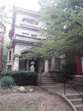 Old Louisville Beautifully Renovated One Bedroom – photo 1