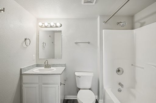 1010 Industrial Park Drive, #C15