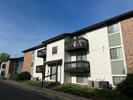 2 Bed 1 Bath – photo 1