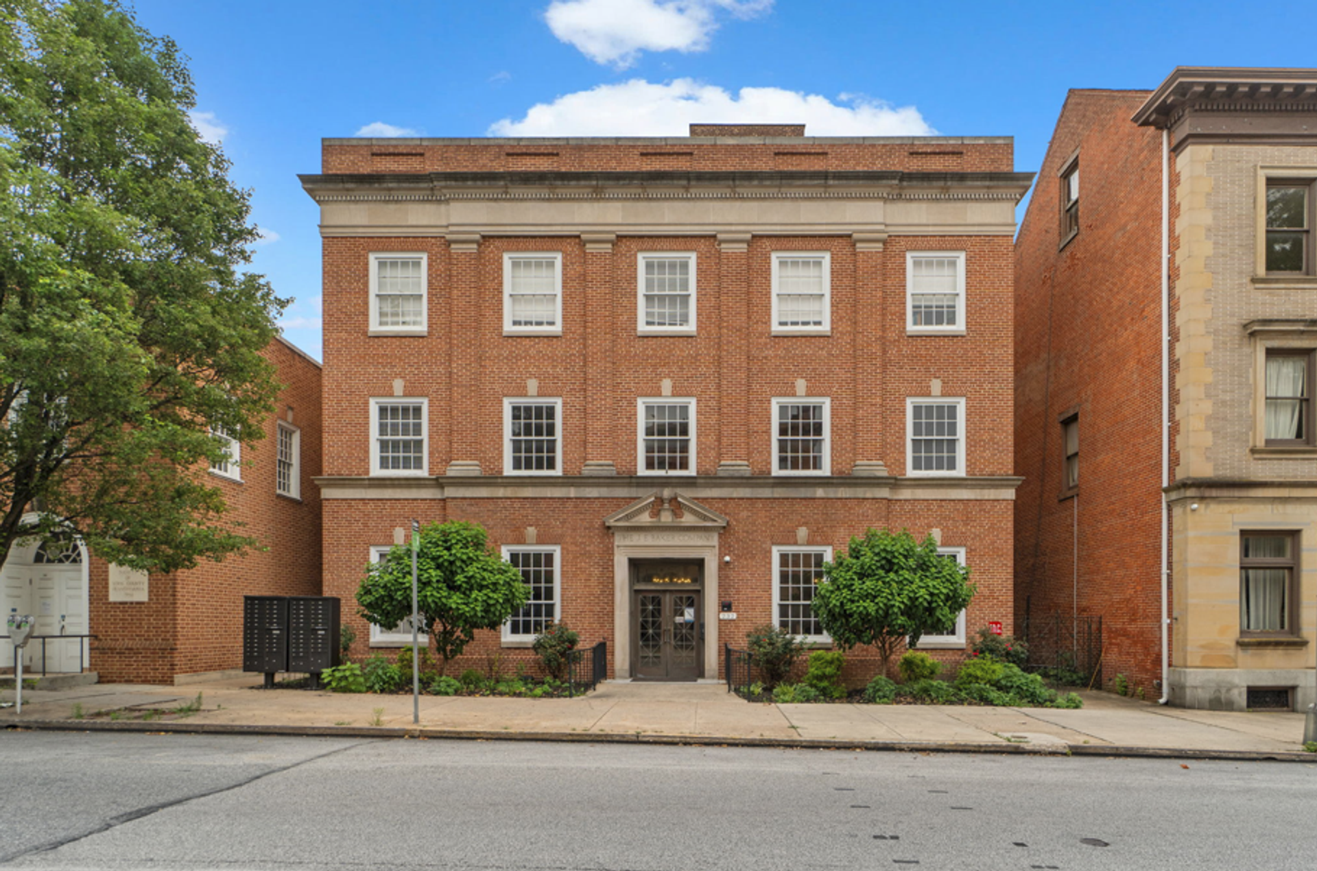 York Apartment: 232 E Market Street