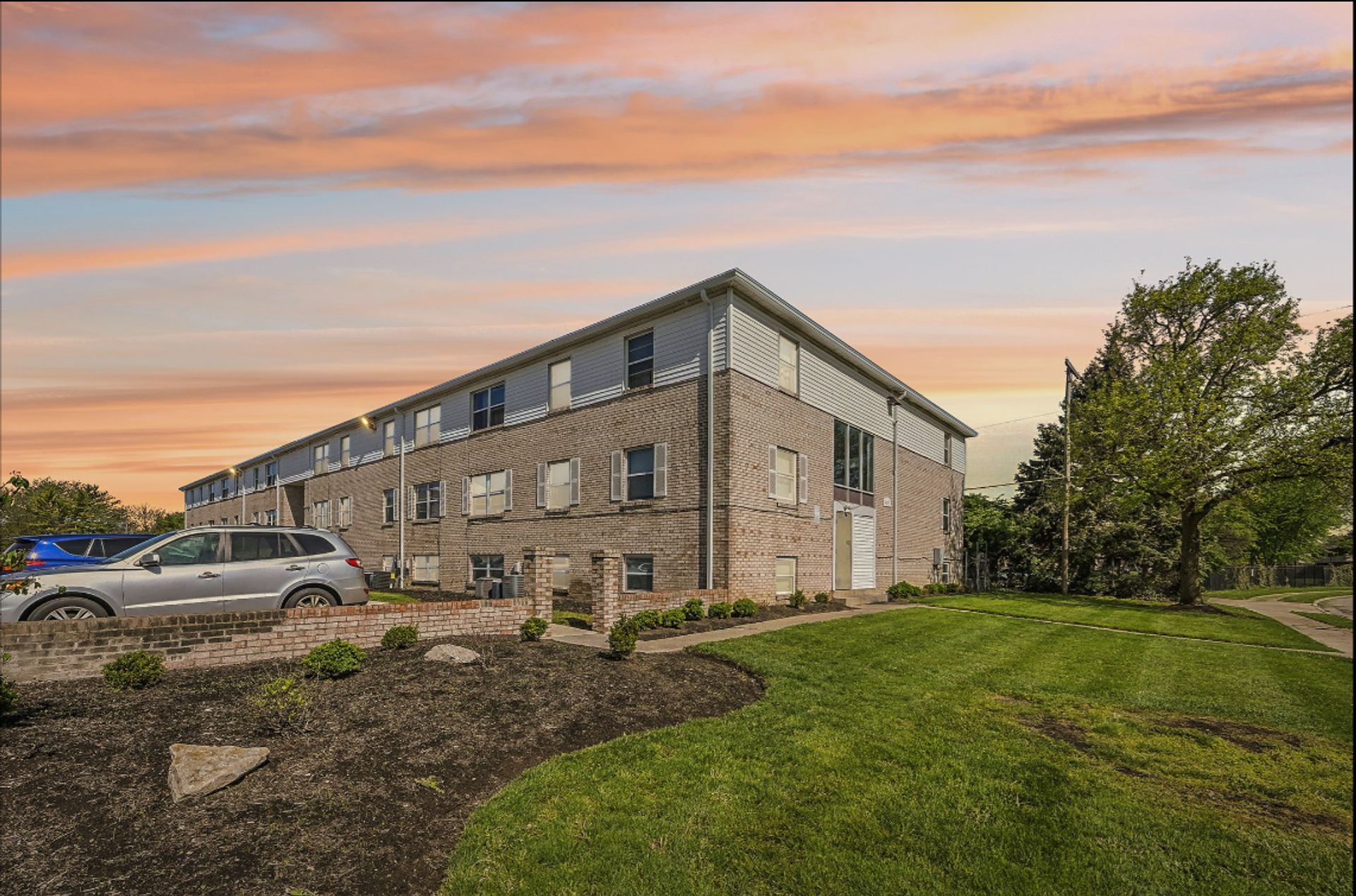 Columbus Apartment: 4665 Tamarack Blvd