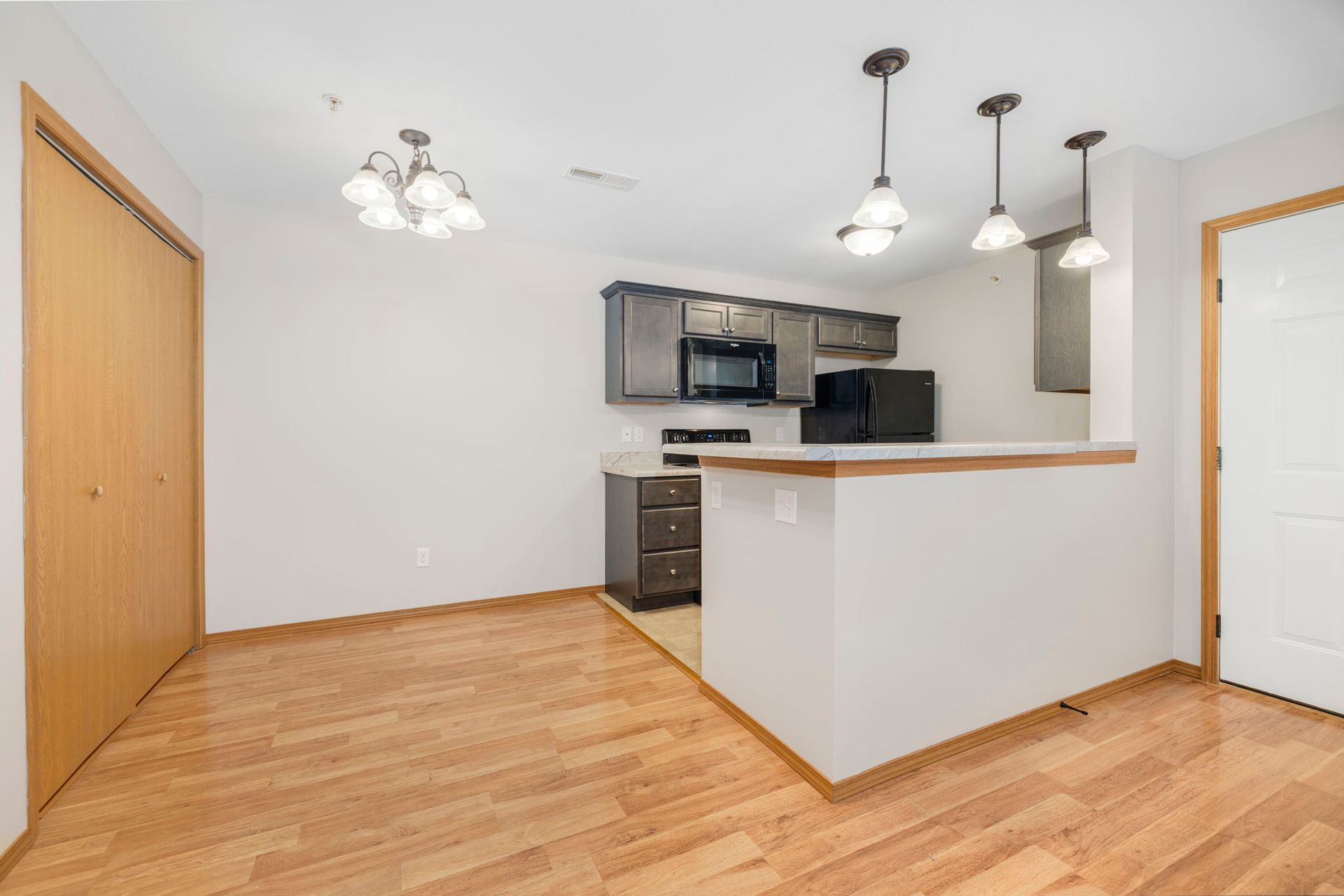 Willard Apartment: 933 Megan Lane