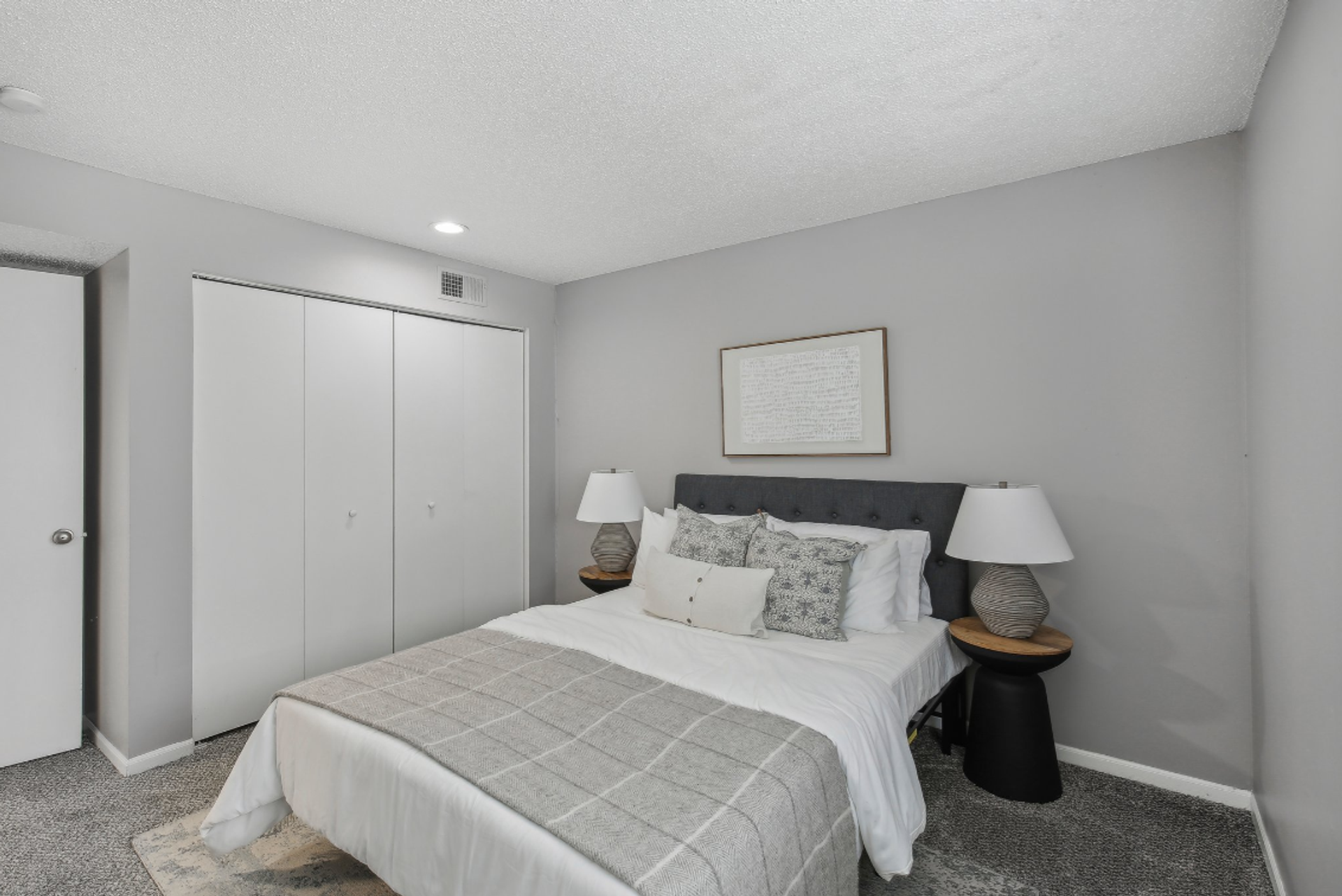University Villa Apartments 11 of 12