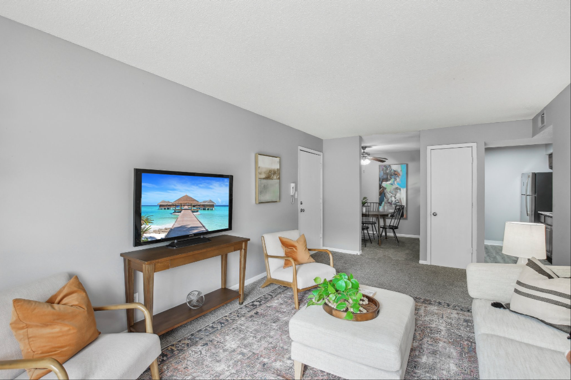 University Villa Apartments 5 of 12