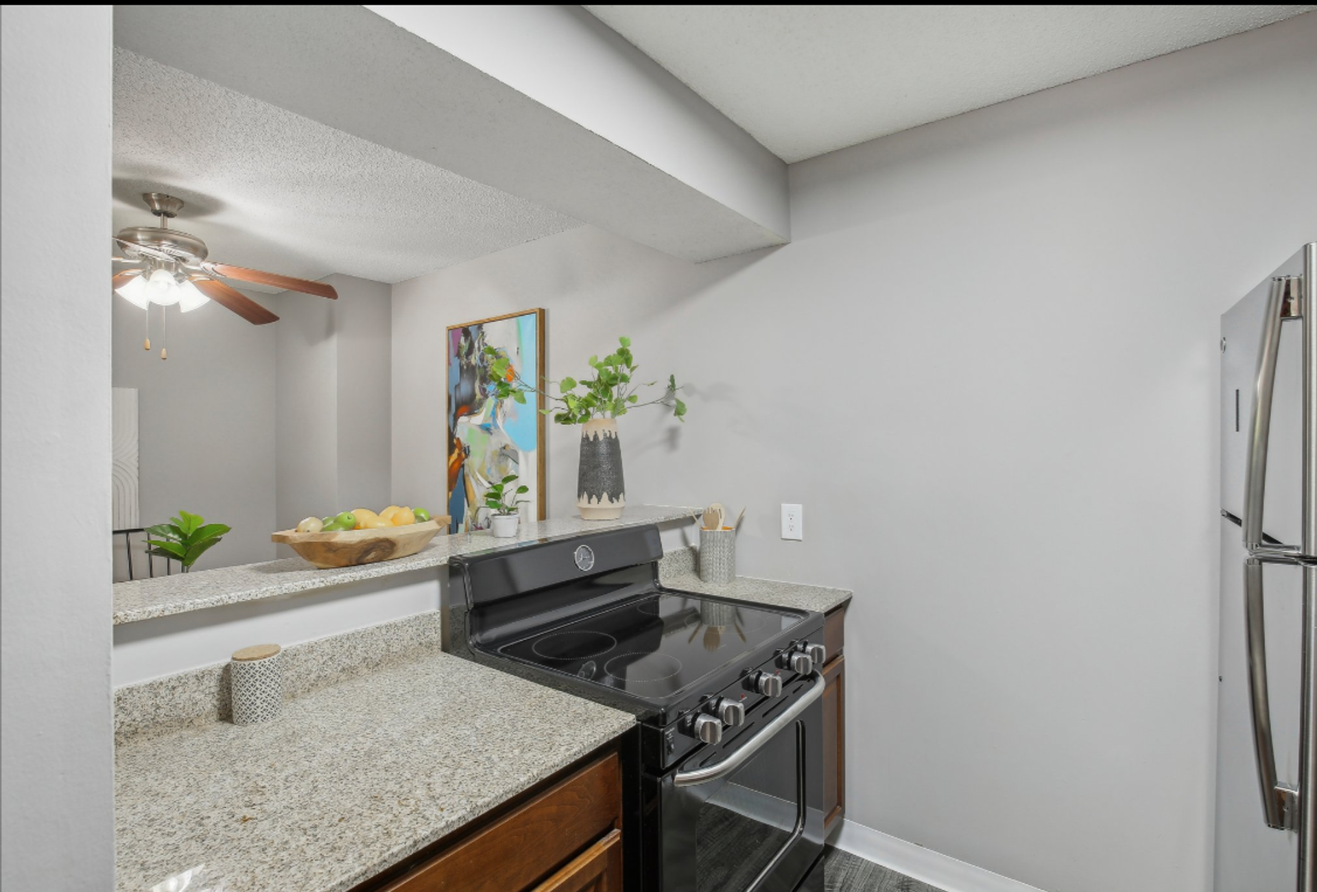 University Villa Apartments 9 of 12