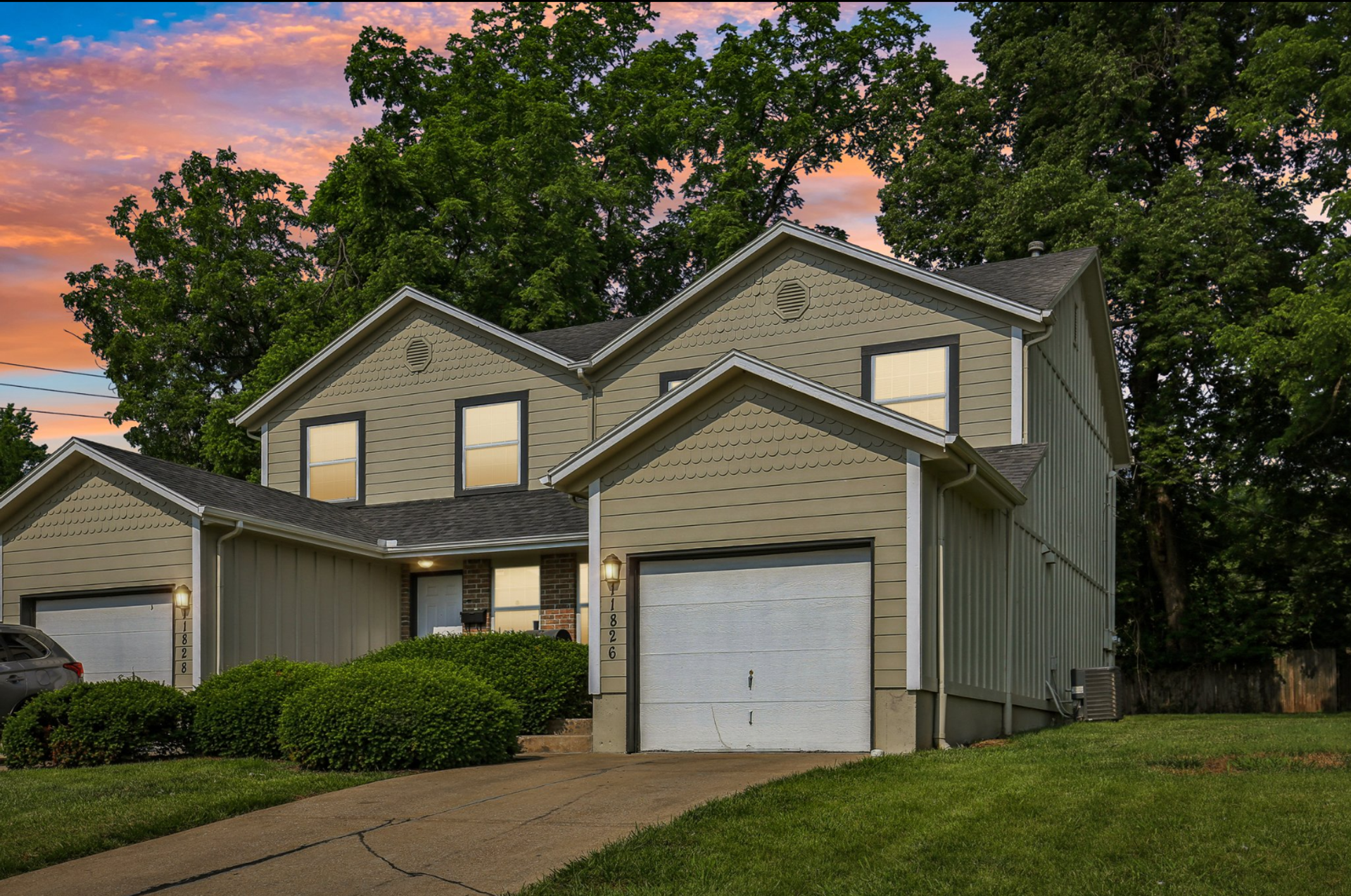 Kansas City Townhome: 11720 Newton Ave