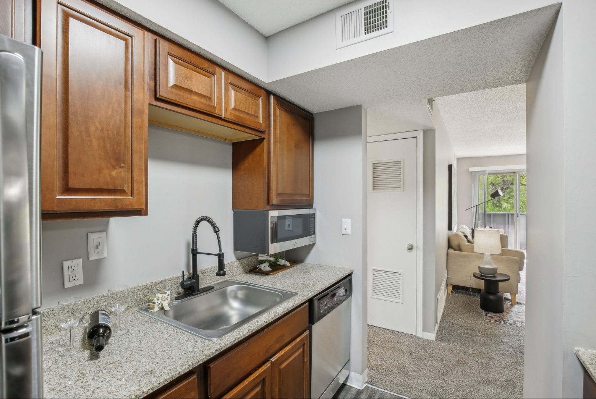 University Villa Apartments 8 of 12
