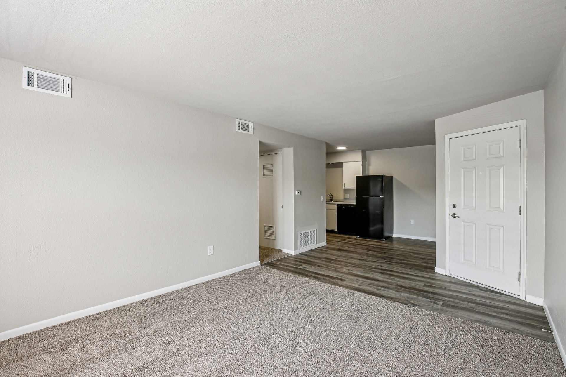 Paola Apartment: 202 Sundance Drive