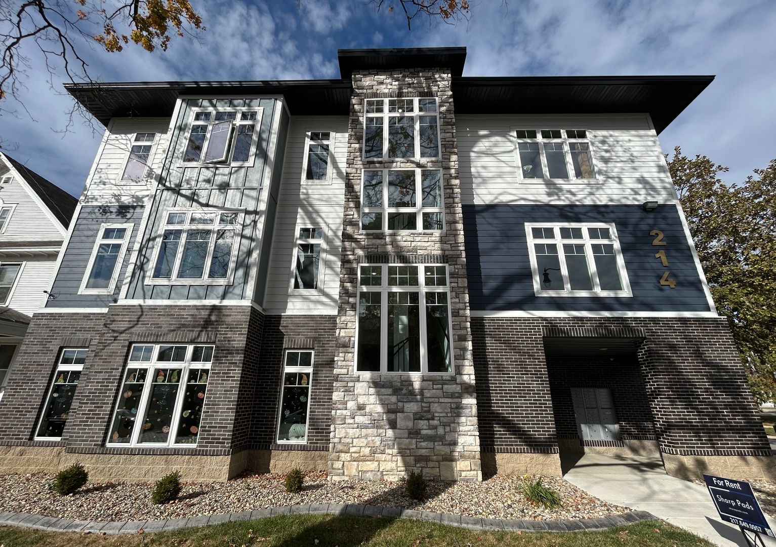 Champaign Apartment: 214 E Clark Street