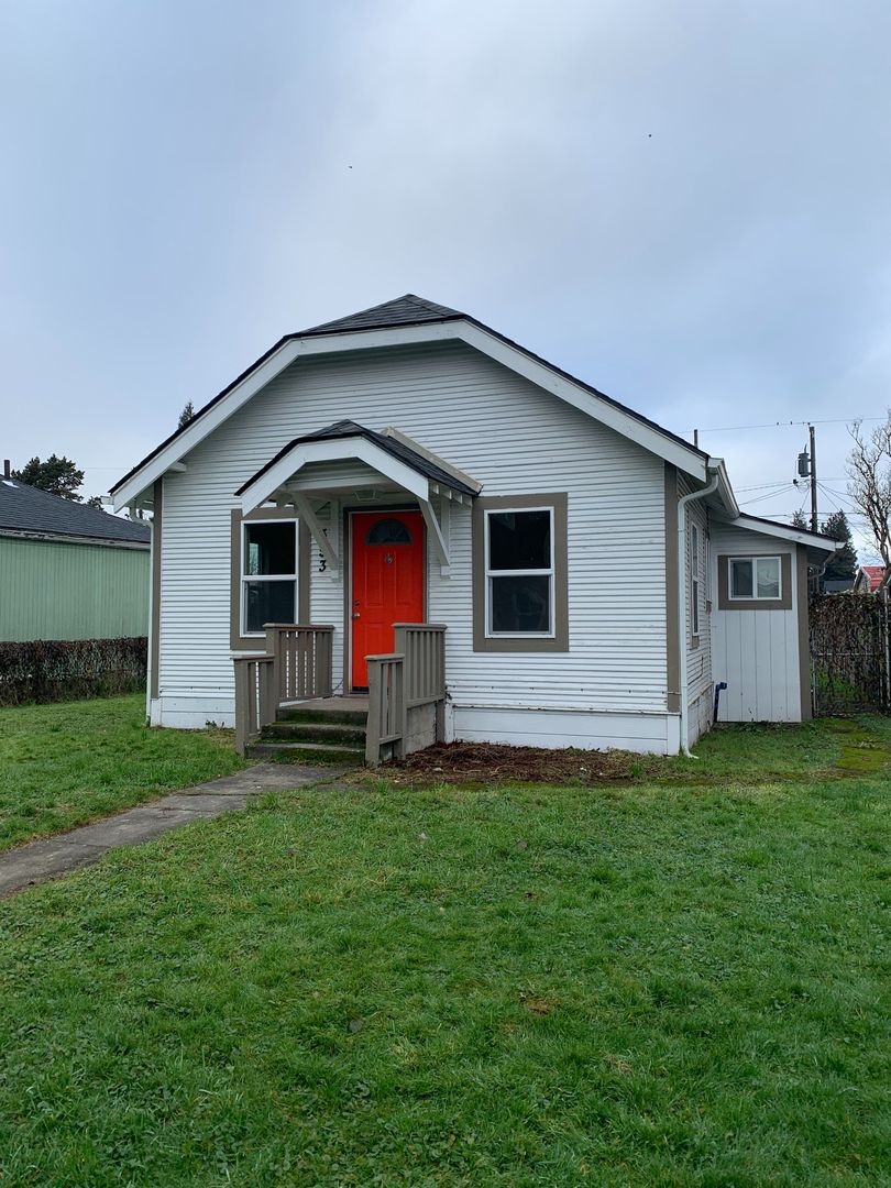 Longview House: 353 20th Avenue