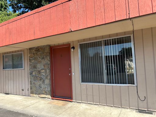 Updated 2 Bedroom in Woodland
